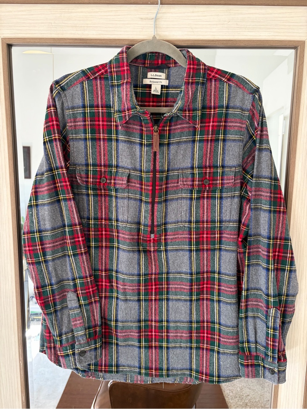 L.L.Bean gray plaid quarter-zip flannel shirt relaxed fit  Zip front Cotton sz L